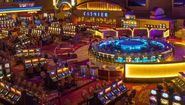 CardPlayer کیسینو میں پوکر گیمز